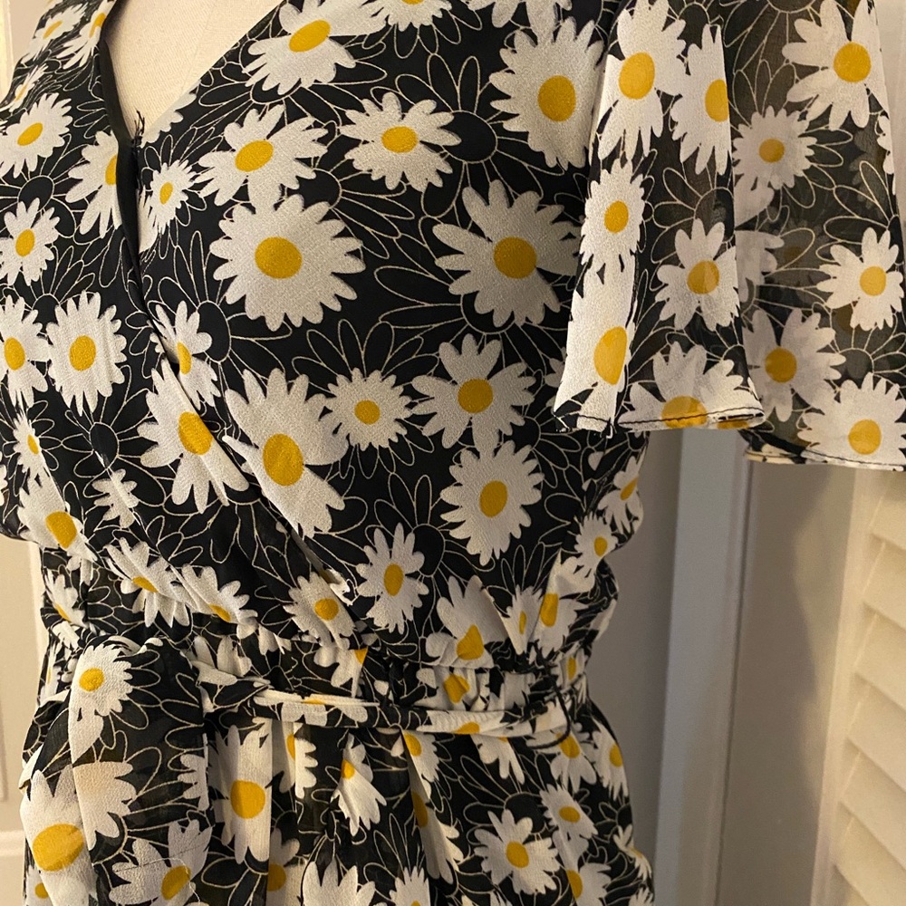 Rewind Daisy Print Black and White Wrap Dress- Size XS - Picture 3 of 9